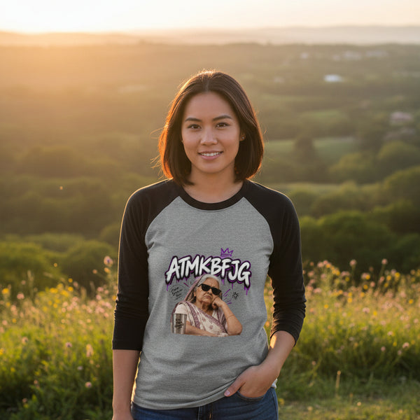 Unisex raglan t-shirt with contrast color sleeves and crew neck